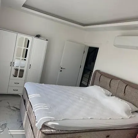 Medusa Altinkum Casa de Férias